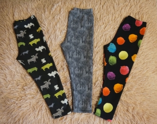 Trikotaažist retuusid suuruses 80.